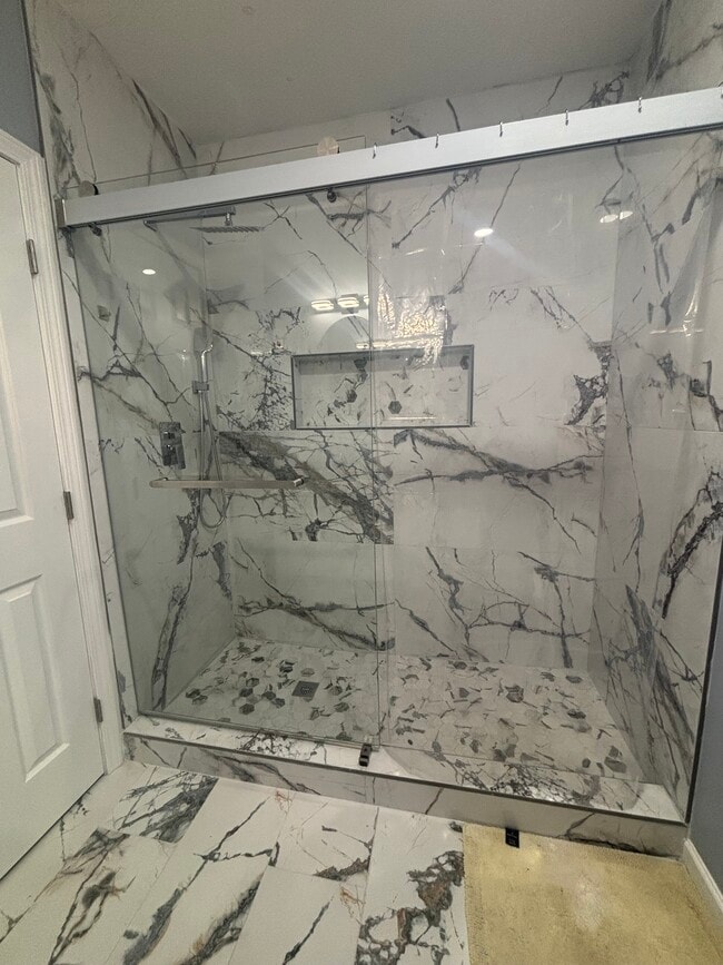 Building Photo - 4560 Persian Trl