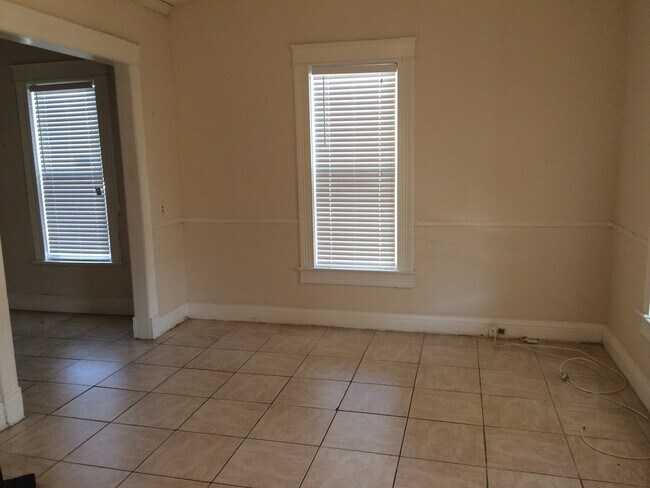 Foto del edificio - 1909 W North A St