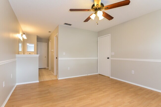 Foto del edificio - 3839 Marquise Ln