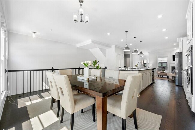 Foto del edificio - 552 Ember Ln NW
