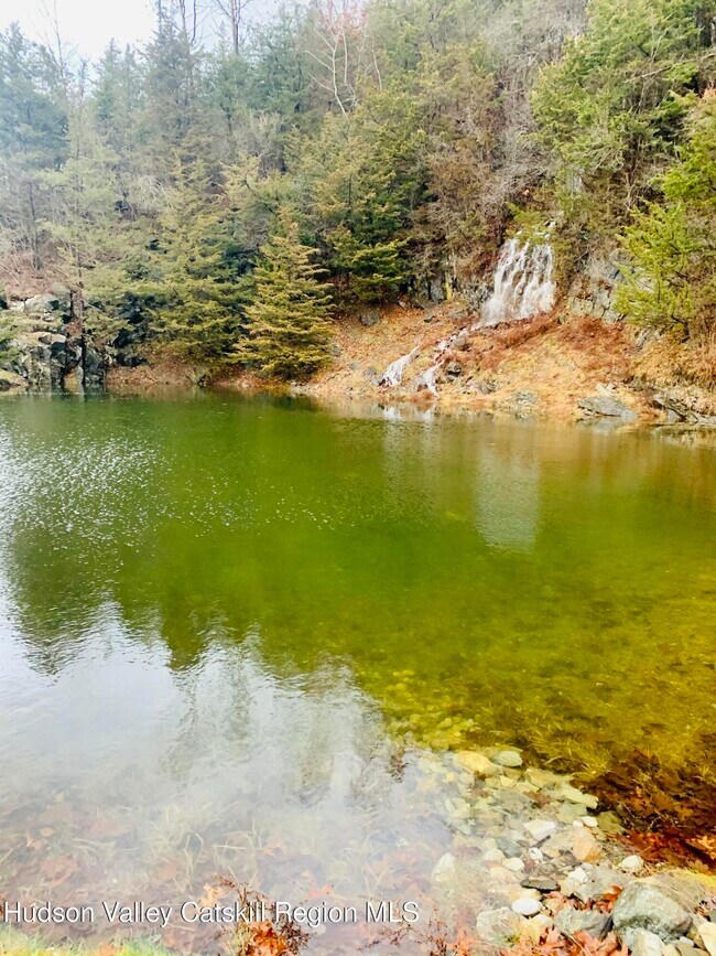 Foto del edificio - 340 Old Rte 22