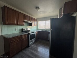 Building Photo - 3567 Arville St