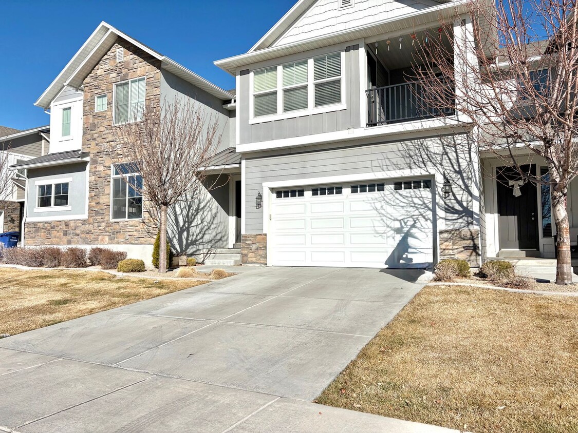 West Jordan 3-Bedroom Home - Clean, Cozy & Convenient - West Jordan 3-Bedroom Home - Clean, Cozy & Convenient