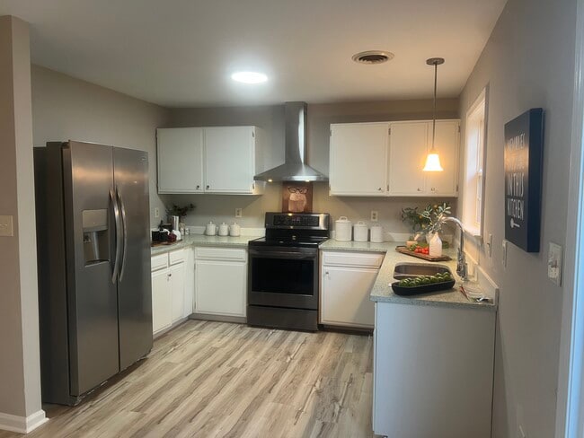 Building Photo - 138 Georgetown Sq