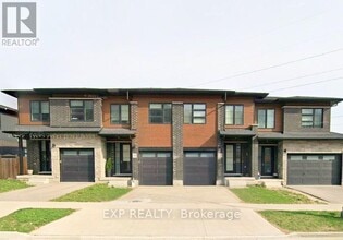Building Photo - 897 Robert Ferrie Dr