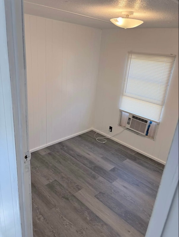 Building Photo - 215 Weeks Rd