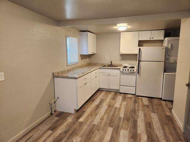 Foto del edificio - 703 E 18th St
