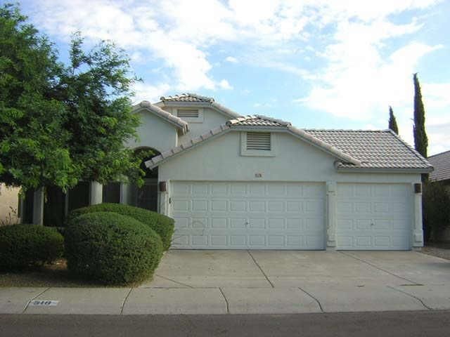 Foto principal - Beautiful 3B/2B home with spacious rooms