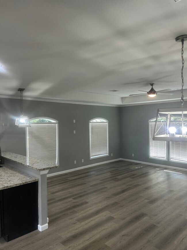 Building Photo - 6599 Johnson Ln