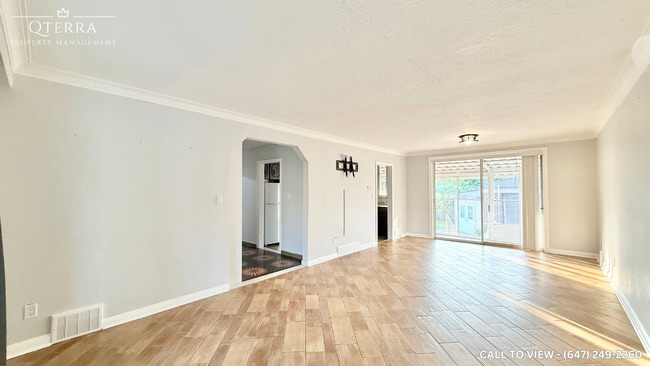 Building Photo - 50 Langholm Dr