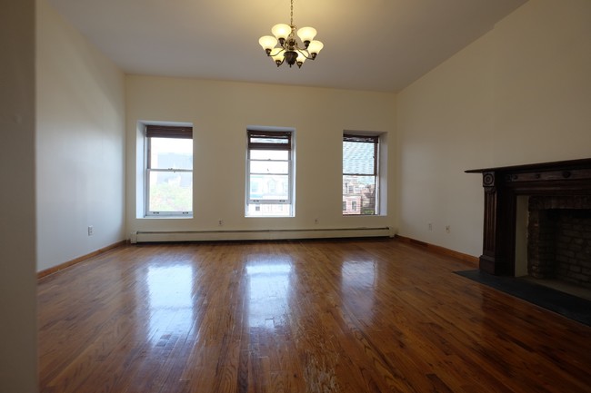 Building Photo - 247 Malcolm X Blvd