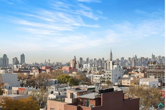 Foto del edificio - 70 Bushwick Ave