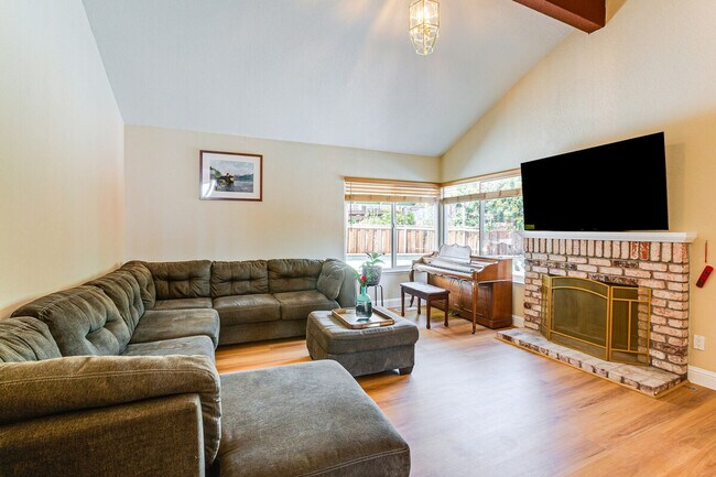 Foto del edificio - 1253 Hickerson Ct