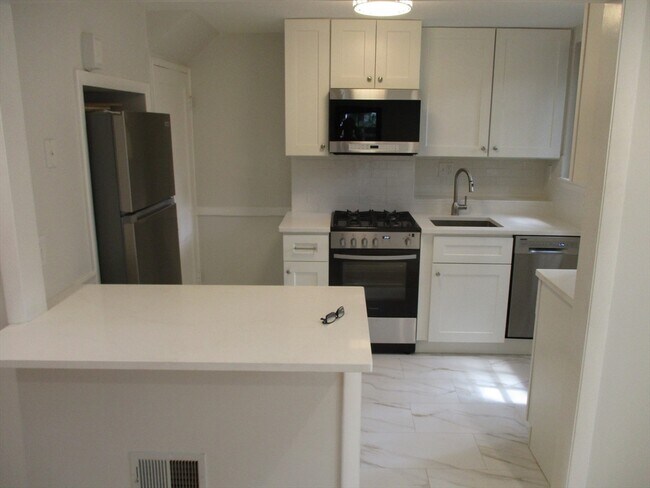 Foto del edificio - 52 Grant Ave