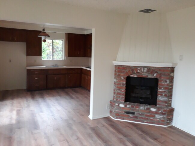 Building Photo - 13530 Leadwell St