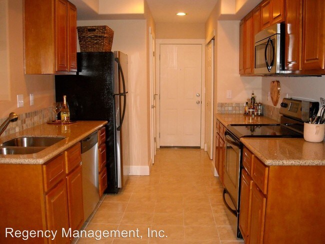 Foto del edificio - 17572 SE Pine St