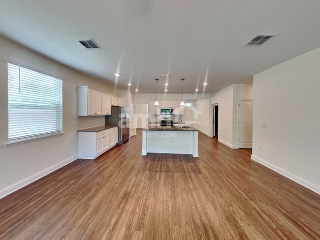 Building Photo - 2993 Hill Valley Ln
