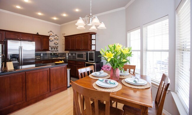 Building Photo - 4501 Sandstone Dr