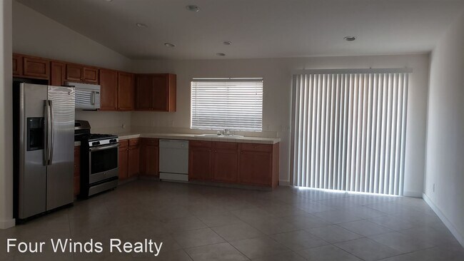 Building Photo - 4 br, 2 bath House - 66629 12TH ST
