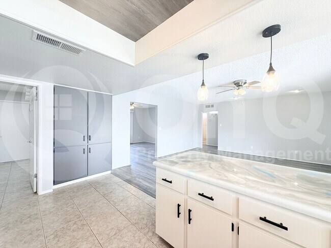 Foto del edificio - 3631 W Tulsa St