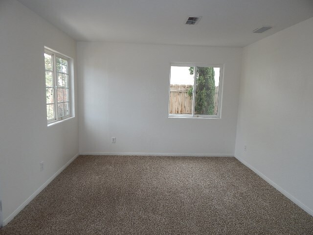 Foto del edificio - 2867 C St