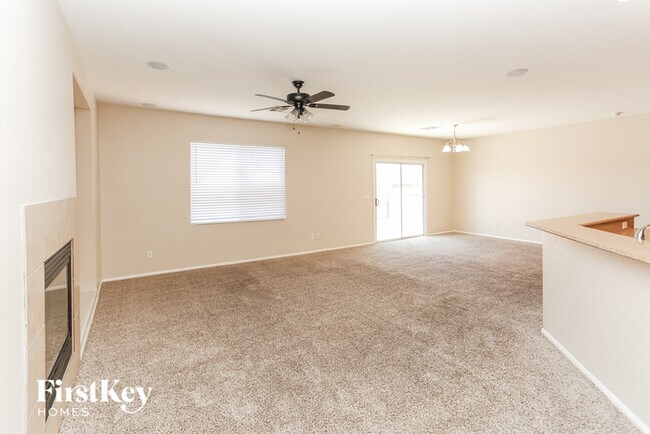 Foto del edificio - 4813 North Bride Street