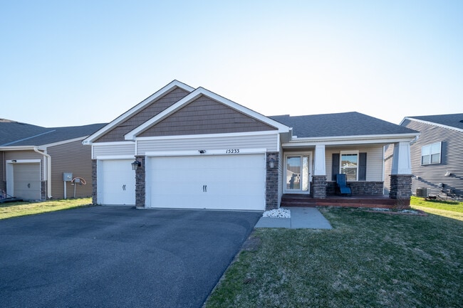 Building Photo - 15233 Emory Ave