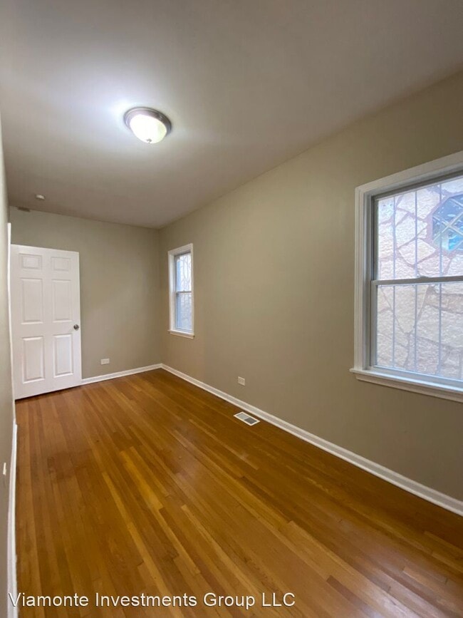 Building Photo - 4 br, 1.5 bath House - 13440 S Burley Ave.
