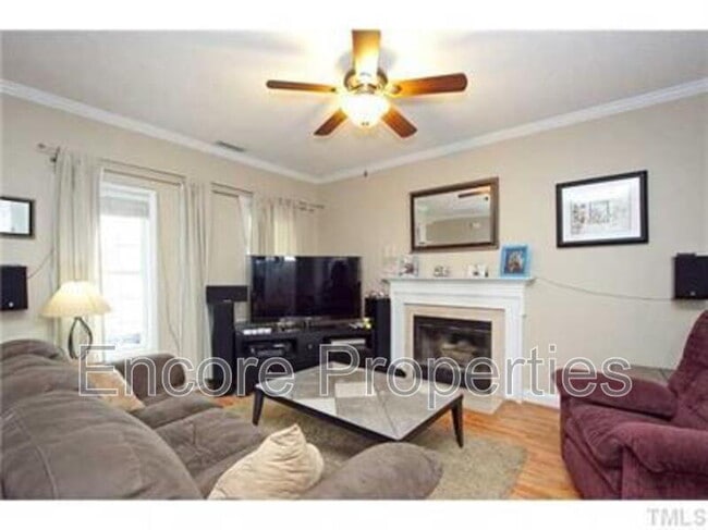 Foto del edificio - 3822 Charleston Park Dr