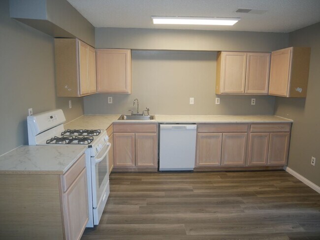 Foto del edificio - 5149 Gray Dr