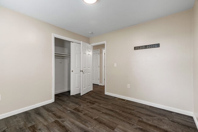 Photo - 3 1/2 Baltimore Street Apartment