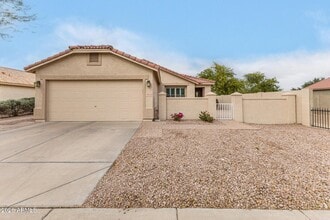 Building Photo - 1014 E Milada Dr