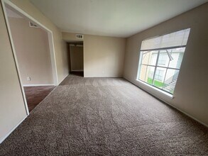 Building Photo - 6200 W Tidwell Rd