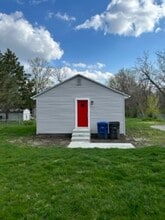 Building Photo - 504 Hackley Ave
