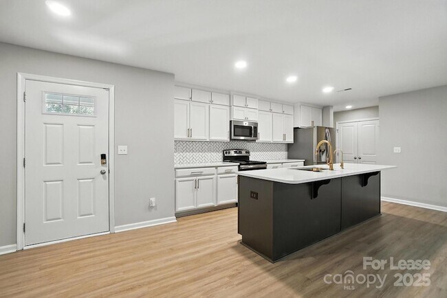 Foto del edificio - 1737 Hooper Court