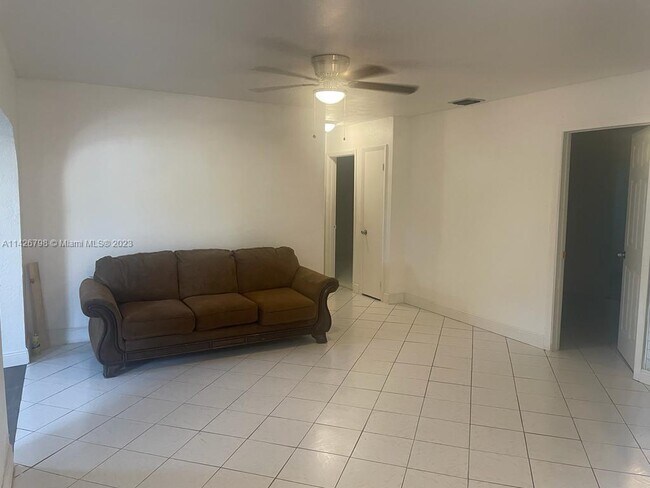 Living Room - 2993 NW 191st Ter