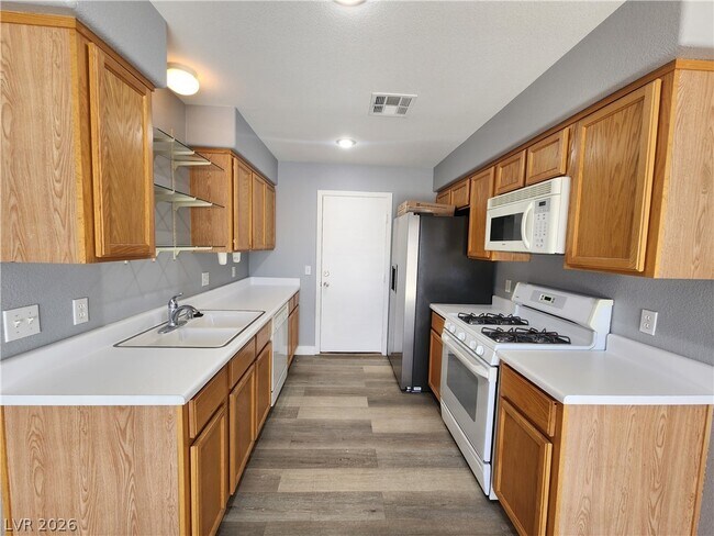Building Photo - 776 Spotted Eagle St