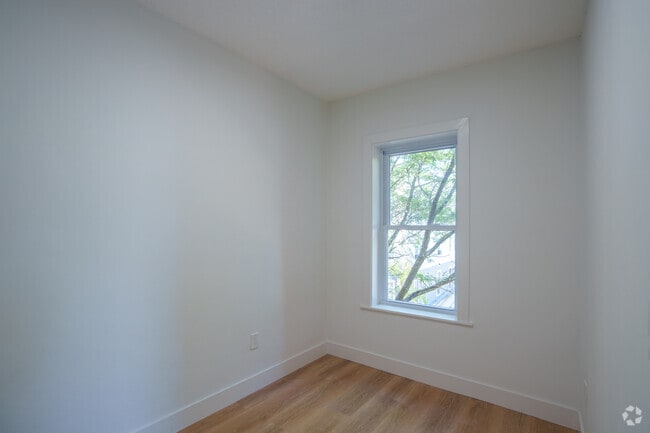 4 habitaciones, 1 baño - 1150 pies cuadrados - Dormitorio - 10 Mount Pleasant Ave