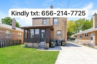 Building Photo - 9352 S Richmond Ave