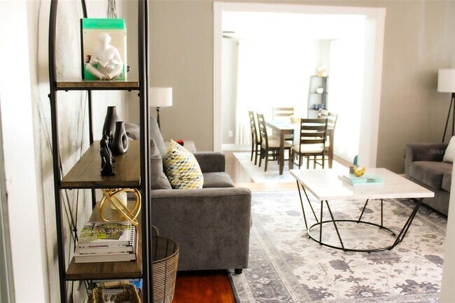 Foto del edificio - 4115 W San Pedro St