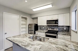 Building Photo - 2120 Wilcrest Dr