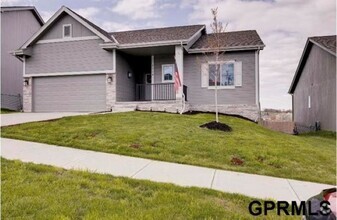 Building Photo - 7714 N 82nd Ave