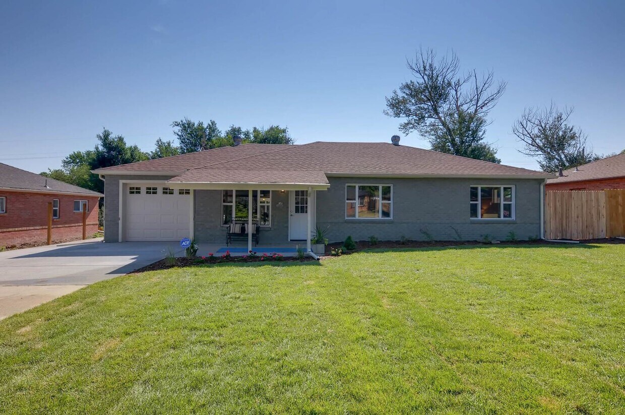 Foto principal - 3 br, 2 bath House - 1192 Tucson Street