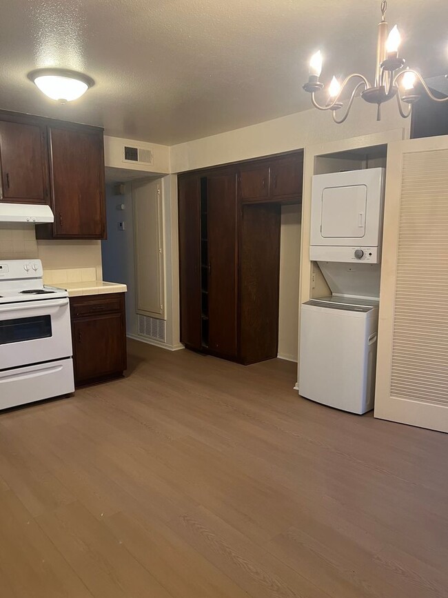 Building Photo - Beach access to this 1 Bedroom, 1 Bathroom...