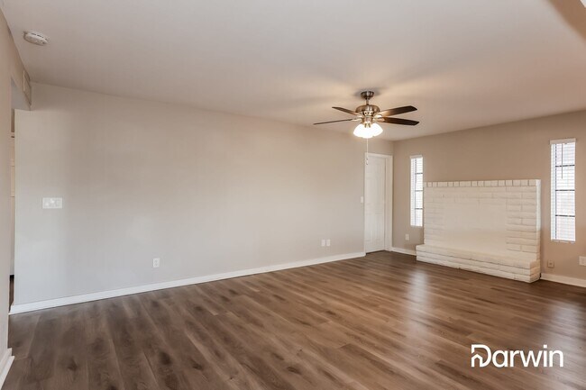 Building Photo - 6614 N 81st Ave