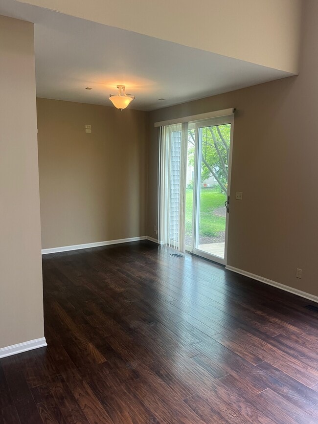 Hardwood flooring - 1452 Division Ct