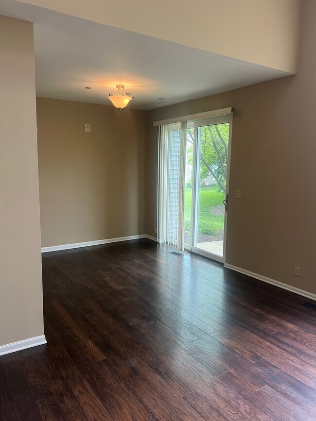 Hickory Hardwood flooring - 1452 Division Ct