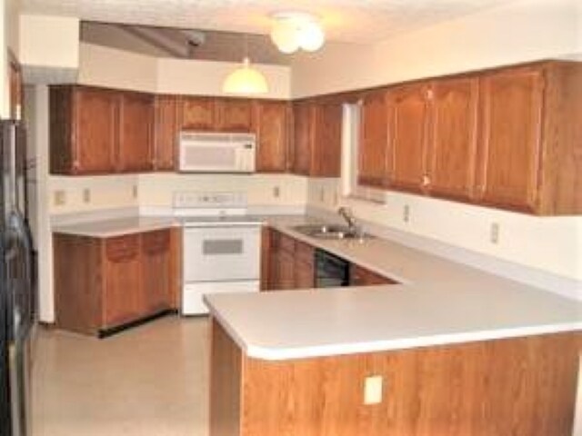 Building Photo - 4881 Arbormont Rd