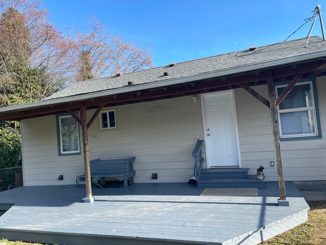 Foto del edificio - 13217 1st Ave S