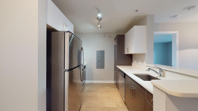 Interior Photo - Bradlee Danvers